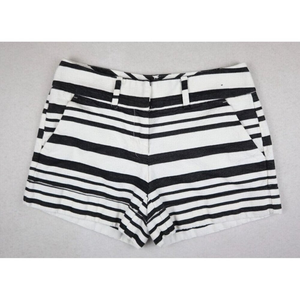 7th AVENUE DESIGN STUDIO NEW YORK & COMPANY - WHITE BLACK STRIPED SHORTS - 0